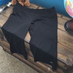 Champion C9 Athletic Capris -Size XXL